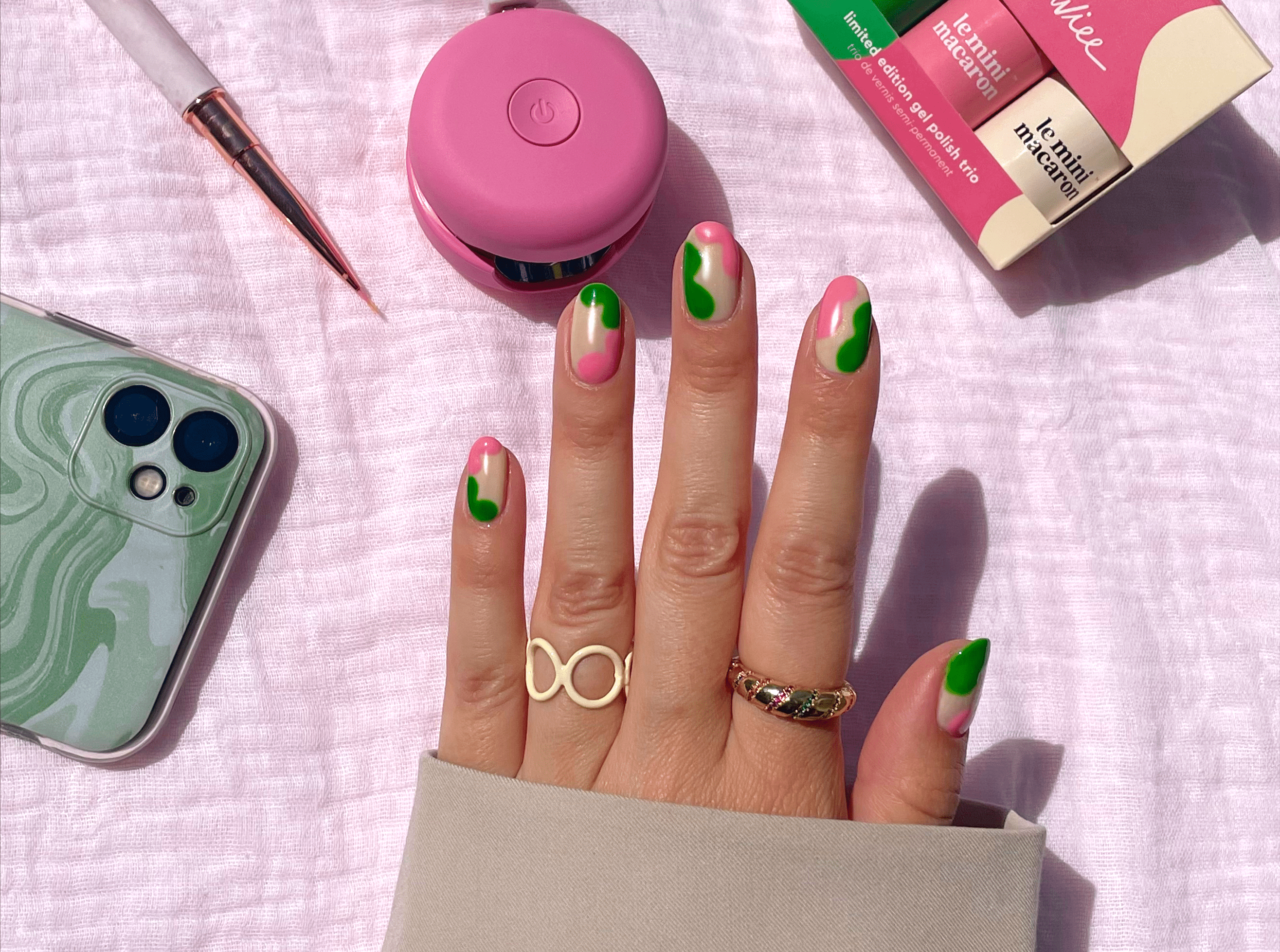 Stunning short nails designs - Le Mini Macaron Europe