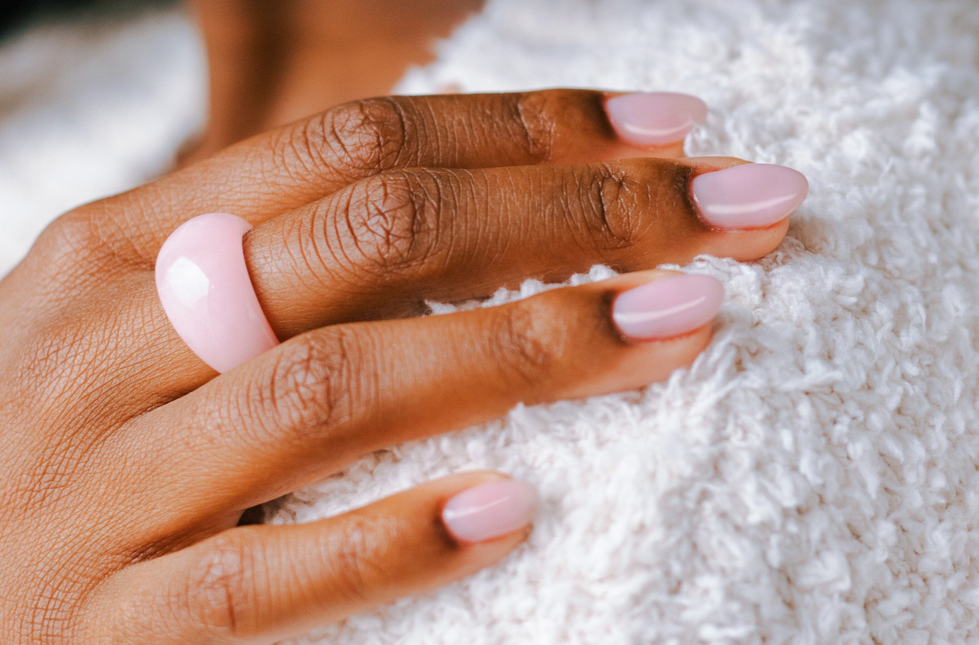 What are aesthetic nails? - Le Mini Macaron Europe