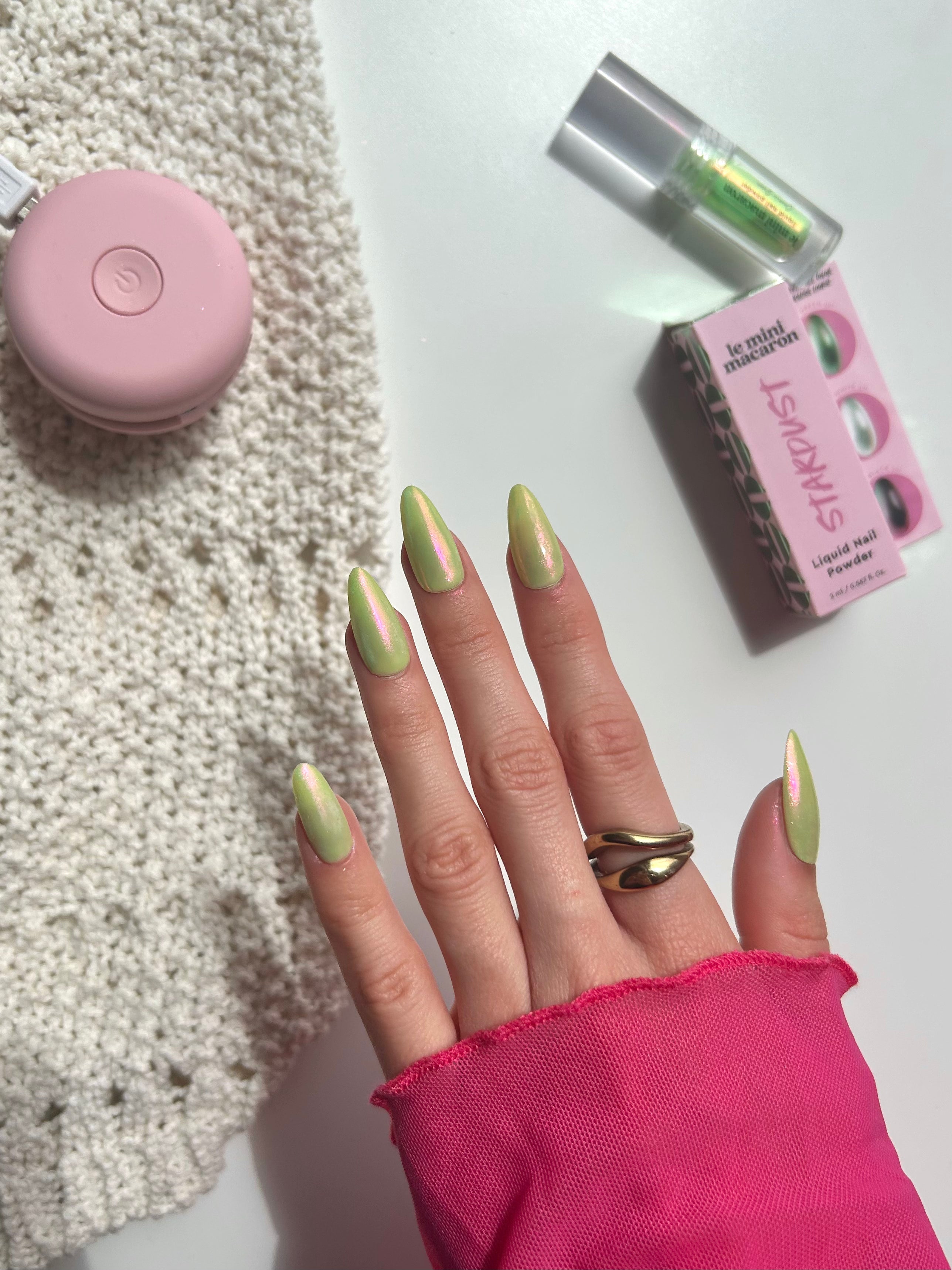 Cosmic Green - Liquid Nail Powder - Le Mini Macaron