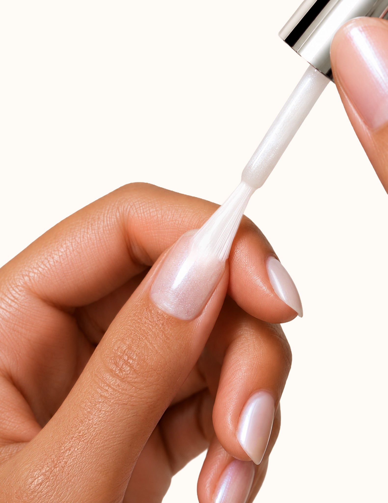 Illuminating Nail Whitener