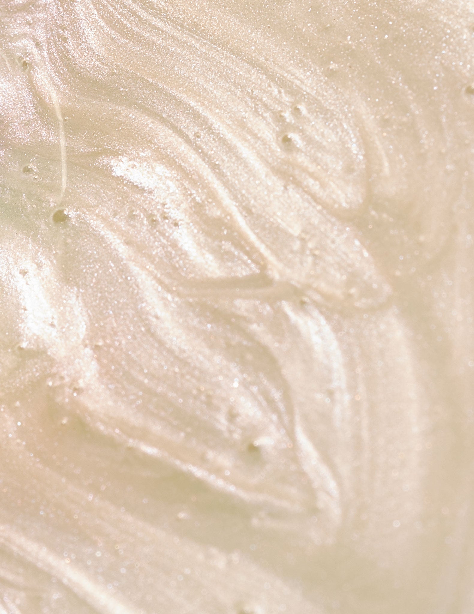 Le Sweet - Satin Pearl Top Coat