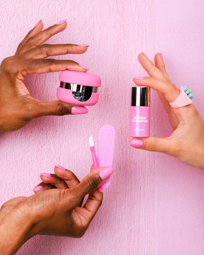 13 Steps For A Perfect Mani - Le Mini Macaron Europe