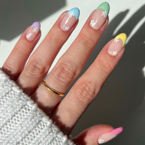 Creator of the Month! - Le Mini Macaron Europe