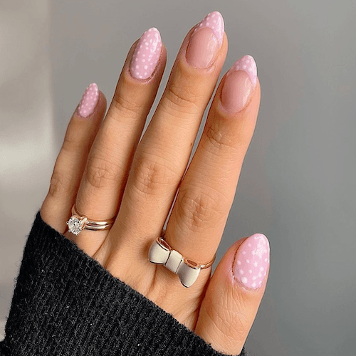 Creator of the Month! - Le Mini Macaron Europe