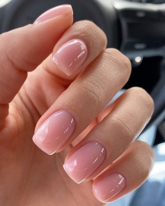 Russian Manicure: What is it and how is it done? - Le Mini Macaron Europe