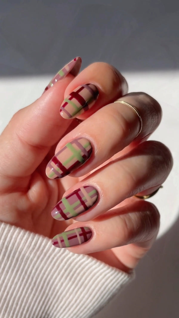 Plaid Fall Nails