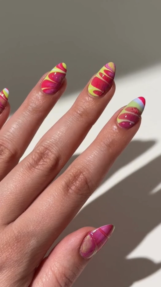 Watermarble Mani