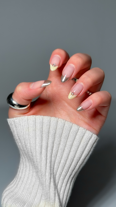 Buttery Chrome Nails